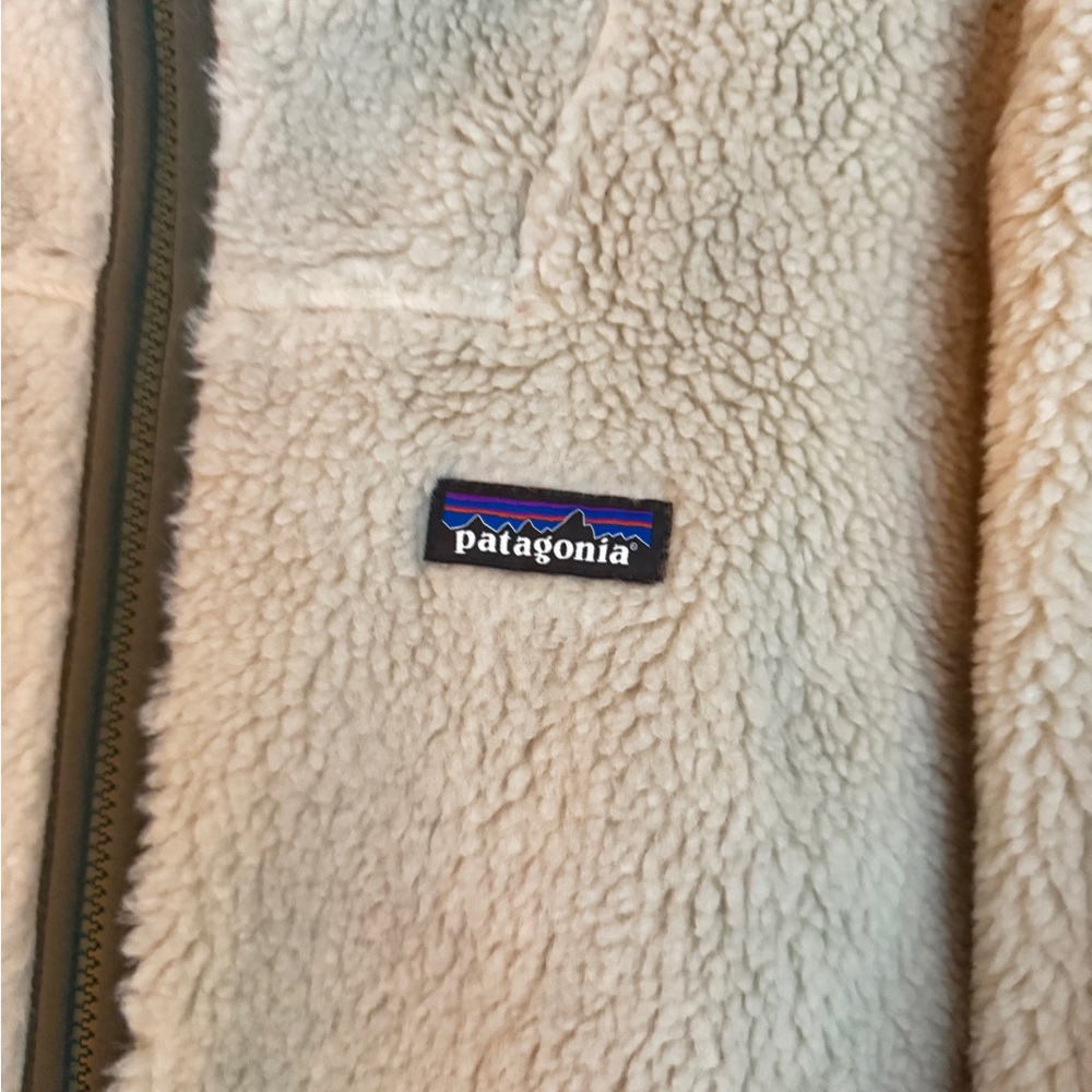Patagonia Fleece Hoody - Picture 3 of 10